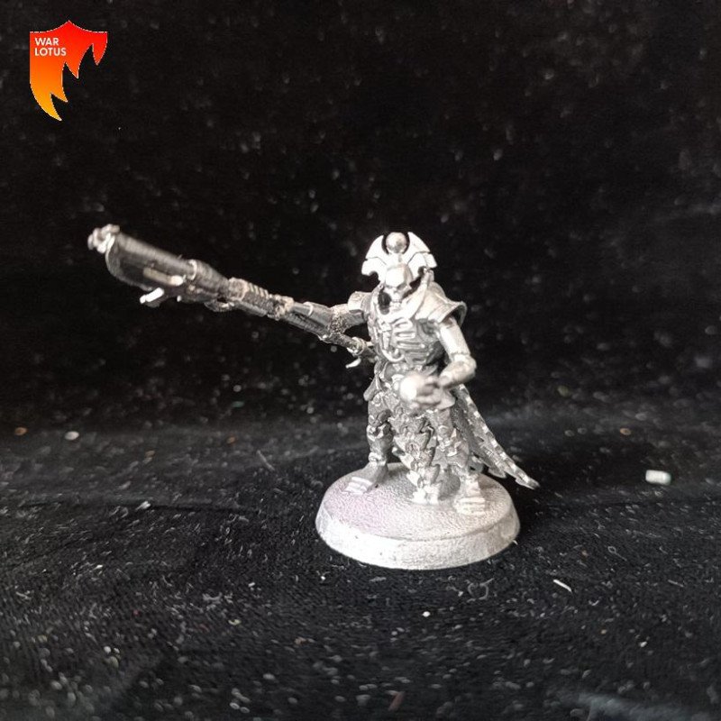 2ªmano Ne087 - Lider necron con orbe de resurrecci