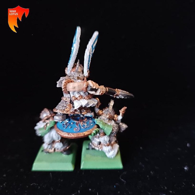 2ªmano VM310 - Alric  rey enano con porteadores de