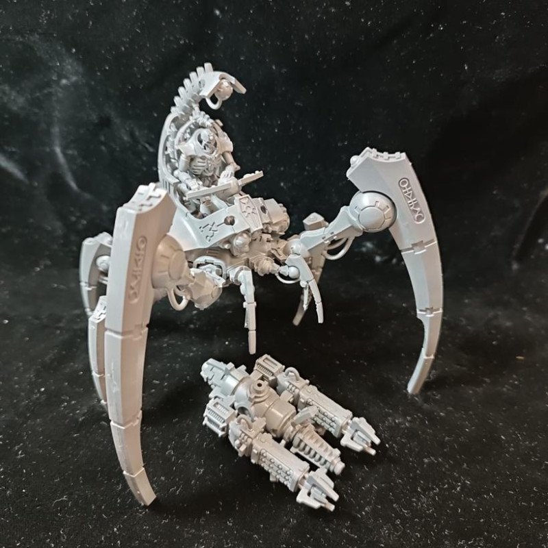 2ªmano Necrones - Acechante de la triarca