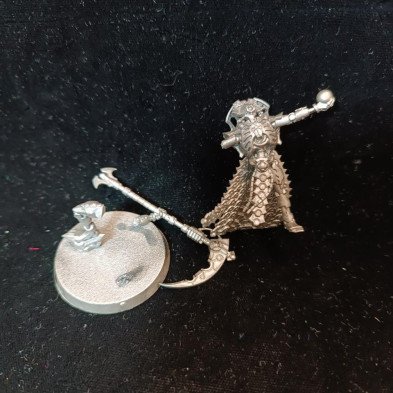 2ªmano Necrones - Lider necron con orbe