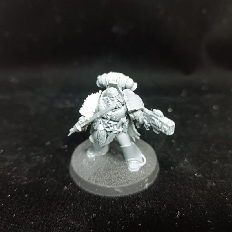 2ªmano Horus Heresy - Capitan lobos espaciales