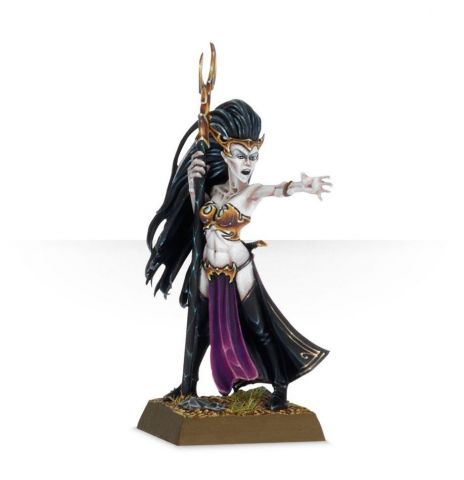 Hijas de Khaine - Hechicera